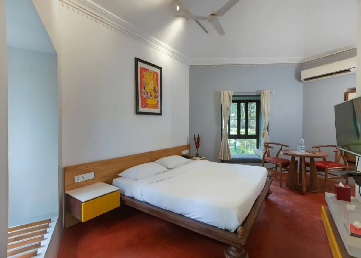 Slaapkamer en zithoek van de Deluxe Villa
