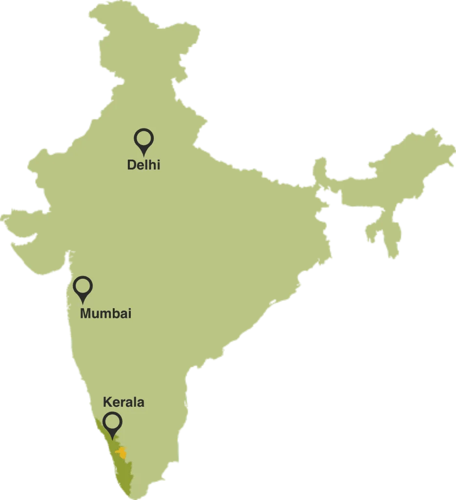 Kaart van India met Kerala gemarkeerd in het zuidwesten, en Delhi en Mumbai aangegeven