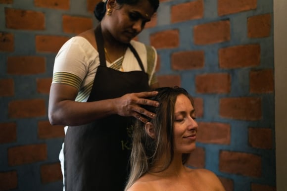 Ayurvedic de-addiction with family support