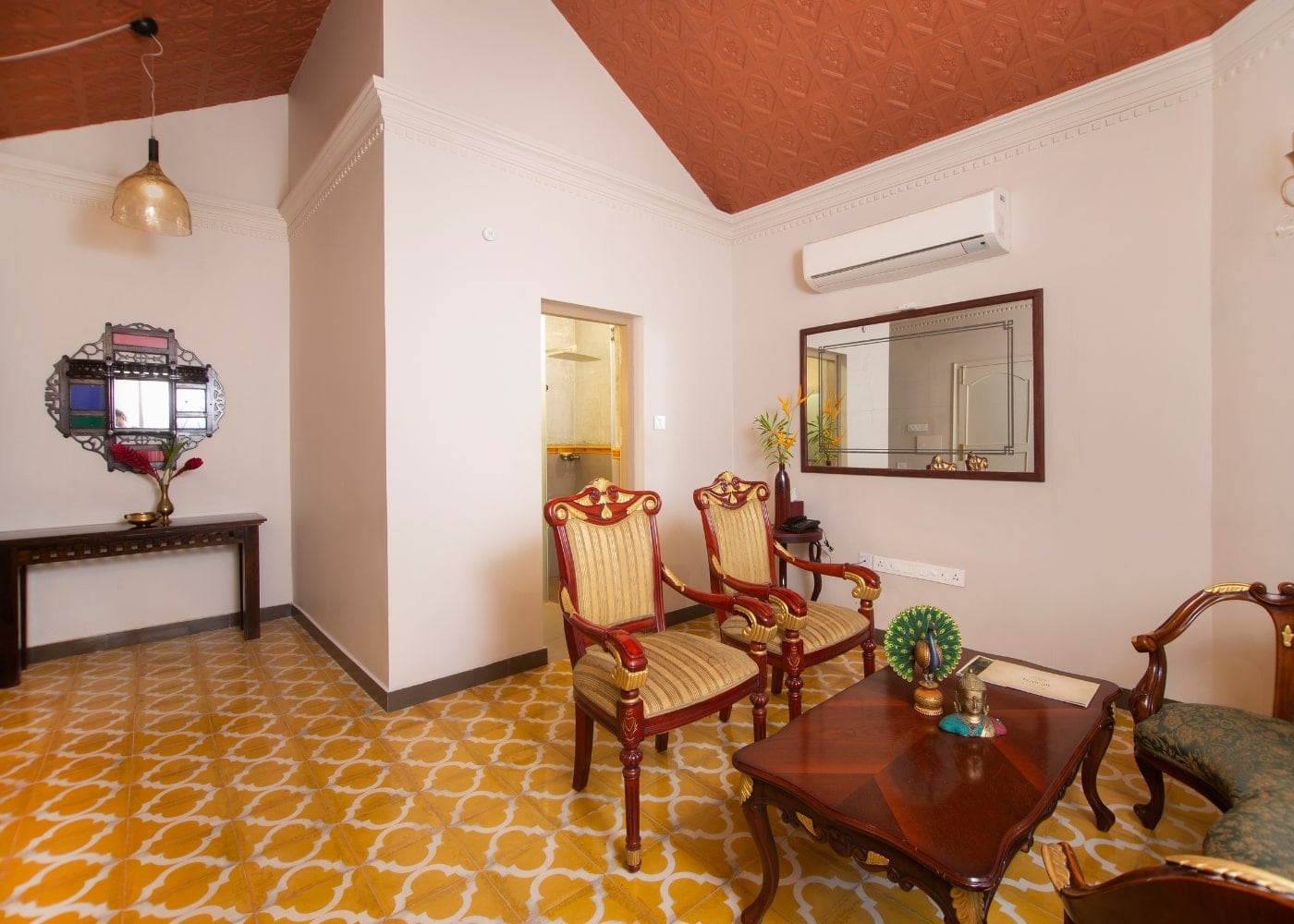 Maharaja Villa butler service — personalised luxury experience