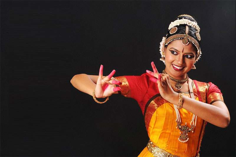 Bharatanatyam Dance Midjourney Prompts